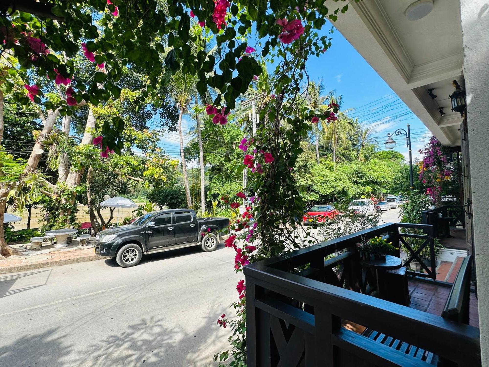 Anisa Mekong Riverside Villa Luang Prabang Extérieur photo
